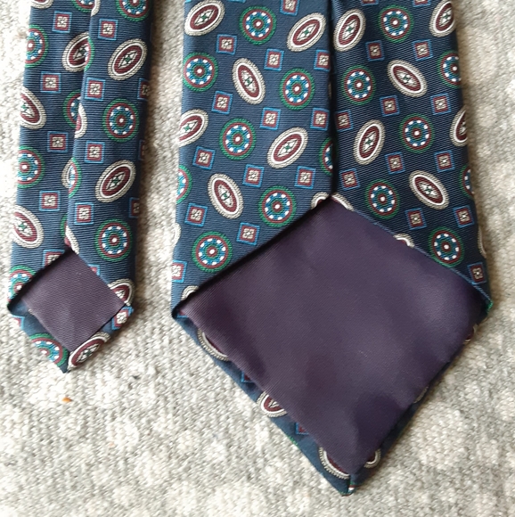 Men's tie - Picture 3 of 3